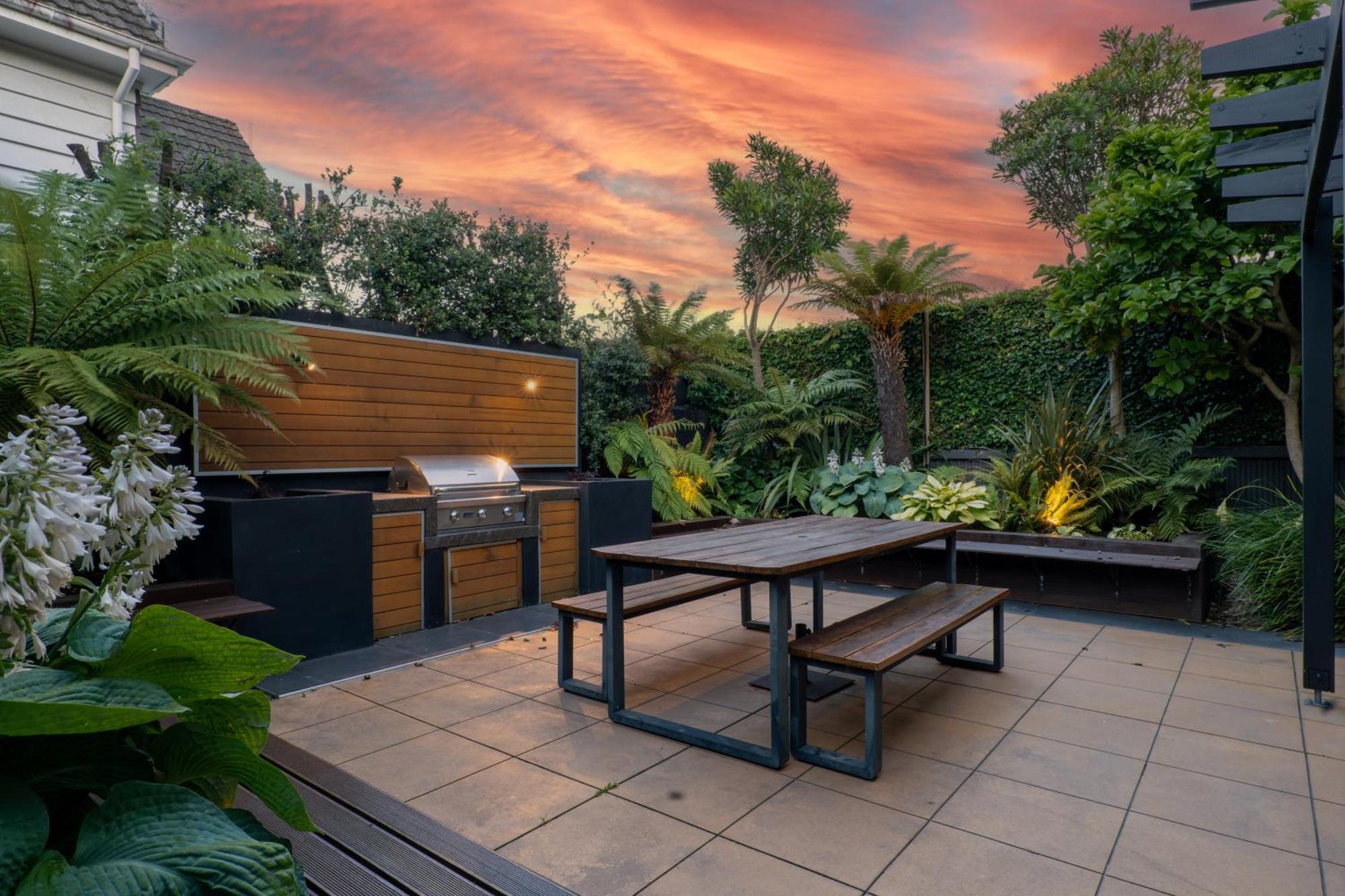 Luxurious Central City Living Christchurch Exterior foto